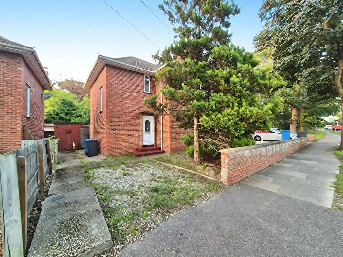 4 Bedroom Semi Detached House To Rent In Cunningham Road, Norwich, NR5