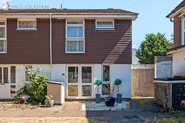 3 Bedroom End Of Terrace House For Sale In Carew Road, Wallington, SM6