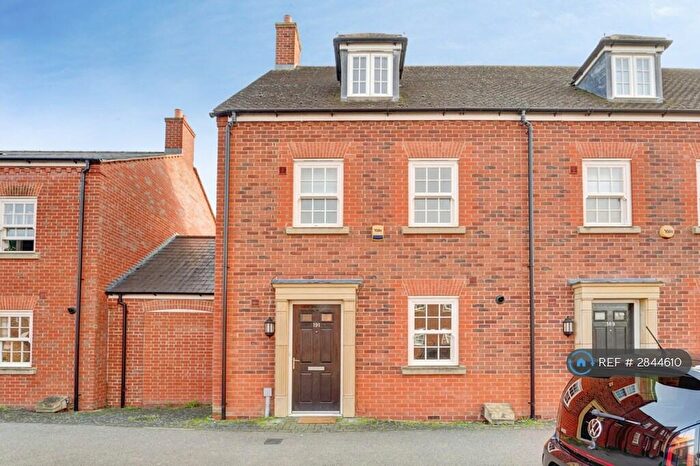 4 Bedroom End Of Terrace House To Rent In Greenkeepers Road, Bedford, MK40