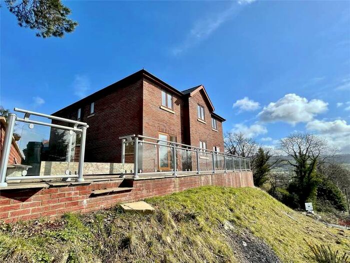 4 Bedroom Detached House For Sale In Red Bank, Welshpool, Powys, SY21