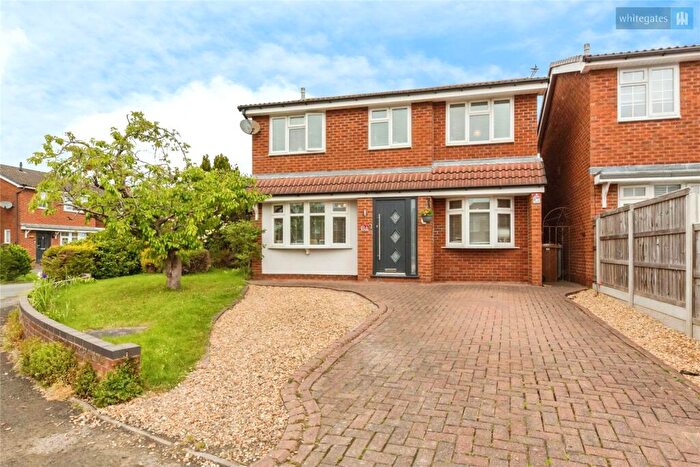 4 Bedroom Detached House For Sale In Selsey Close, Crewe, Cheshire, CW1