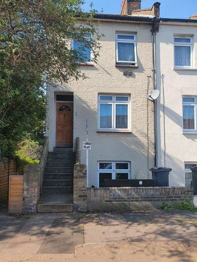 1 Bedroom Flat To Rent In Church Road, Heston TW5