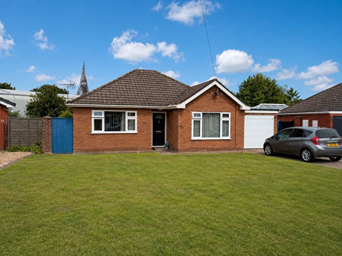 2 Bedroom Bungalow For Sale In Lancaster Drive, PE12