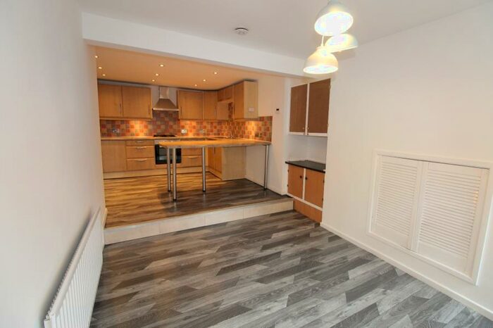 3 Bedroom Terraced House To Rent In Leonard Street, Bingley, West Yorkshire, BD16