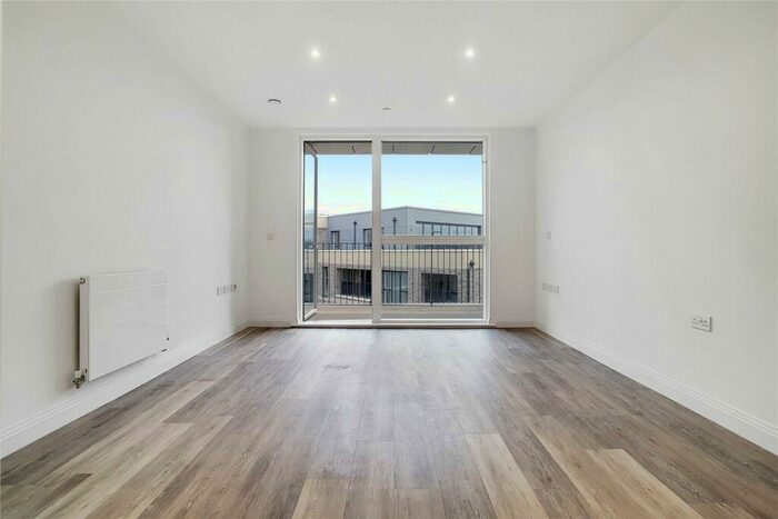 1 Bedroom Apartment To Rent In Scena Way London, SE5