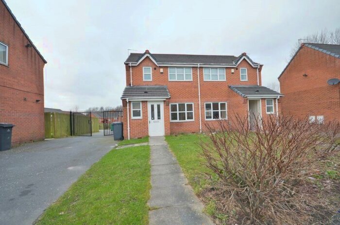 3 Bedroom Semi-Detached House To Rent In Essington Drive, Monsall, Manchester, Manchester, M40