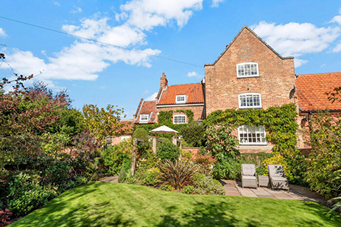 5 Bedroom Link Detached House For Sale In Corkhill Lane, Normanton, Southwell, NG25