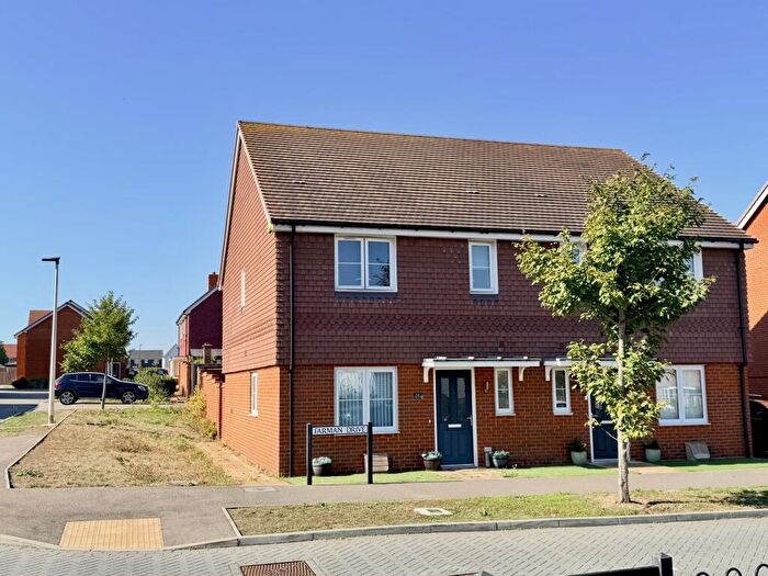 3 Bedroom Semi-Detached House For Sale In Farman Drive, Hoo, Rochester, ME3