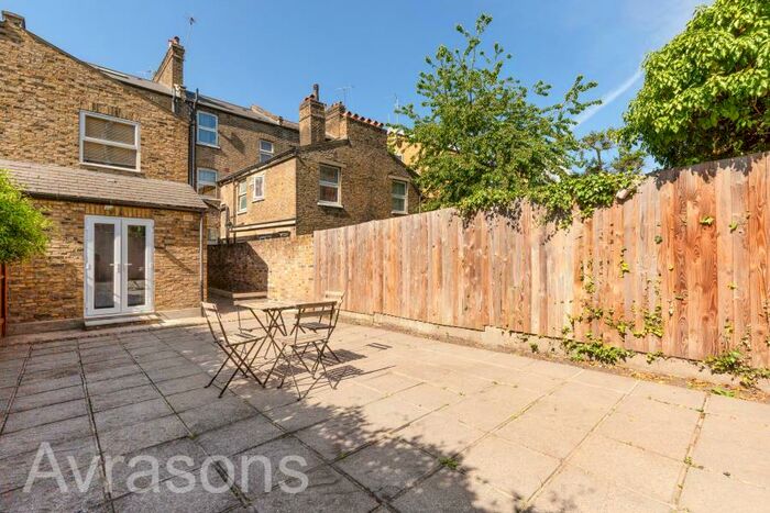 2 Bedroom Apartment To Rent In Brook Drive, Kennington, SE11