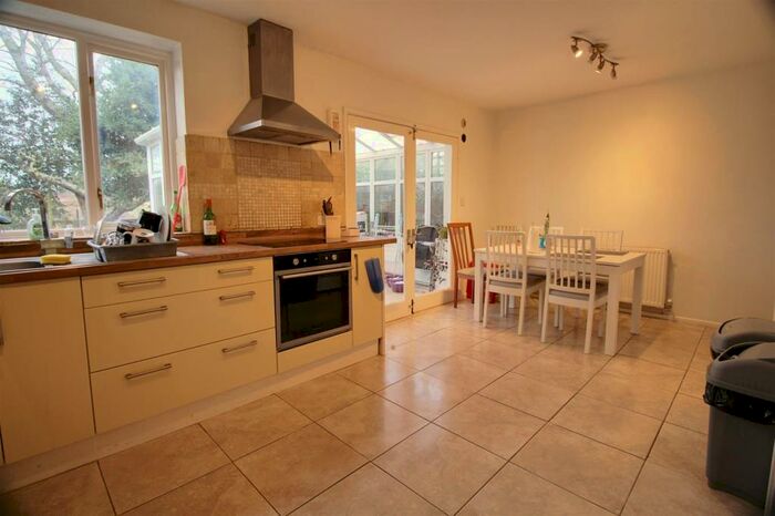 3 Bedroom Town House To Rent In Mottram Close, Norwich, NR5