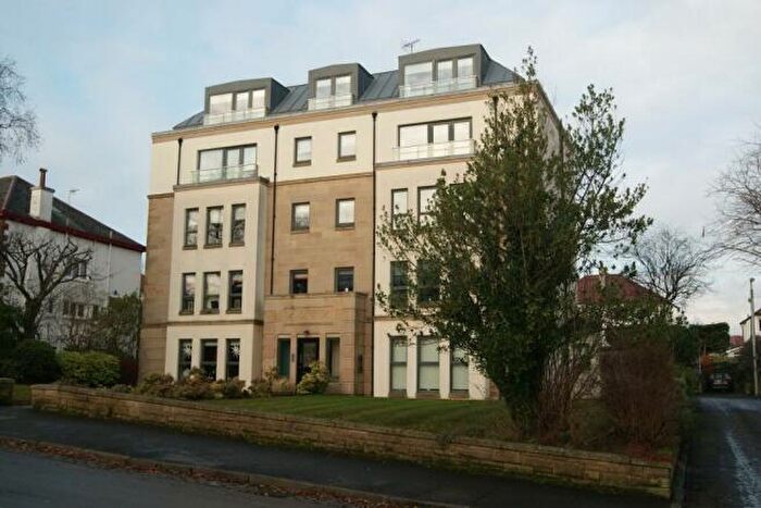 2 Bedroom Apartment To Rent In Winton Drive, /, Kelvinside, G12