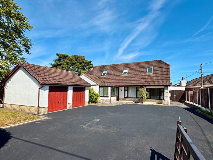 5 Bedroom Chalet For Sale In Verwood, BH31