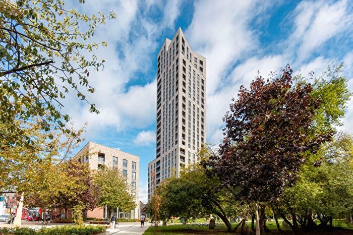 2 Bedroom Flat To Rent In Jacquard Apartments, Courthouse Way, Wandsworth, London, SW18