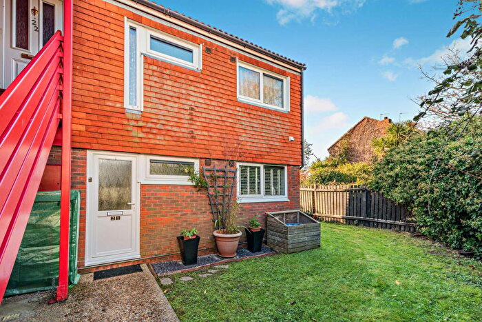 1 Bedroom Maisonette For Sale In Welbeck Close, Eastbourne, BN22