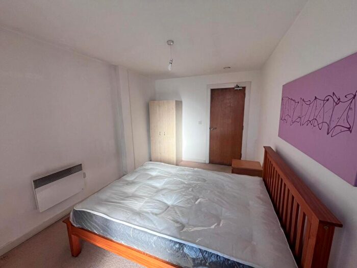 1 Bedroom Flat To Rent In Quebec Building, M3