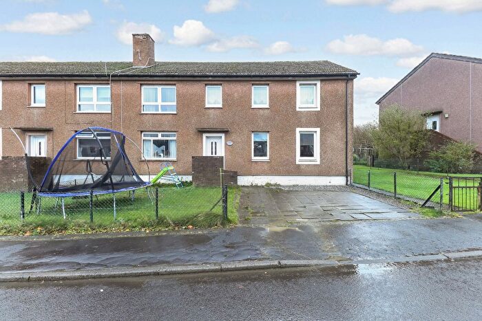 3 Bedroom Flat For Sale In Lamont Crescent, Cumnock, Netherthird, KA18