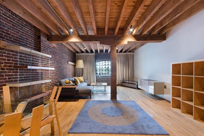 2 Bedroom Flat To Rent In Hertsmere Road, Canary Wharf, London, E14