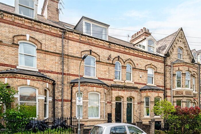 2 Bedroom Flat To Rent In Marlborough Grove, York, YO10