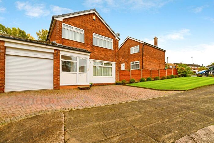 3 Bedroom Detached House For Sale In Melton Drive, Bury, Greater Manchester, BL9