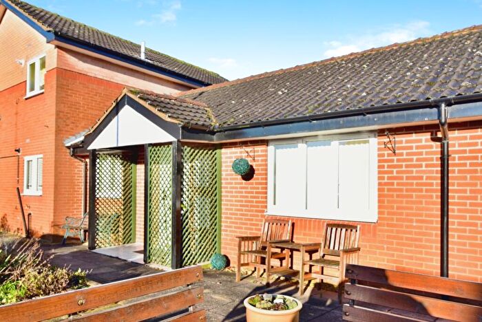 2 Bedroom Bungalow For Sale In St. Albans Court, Wickersley, Rotherham, South Yorkshire, S66