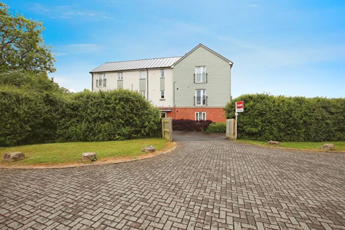 2 Bedroom Flat For Sale In Quicksilver Crescent, Andover, SP11