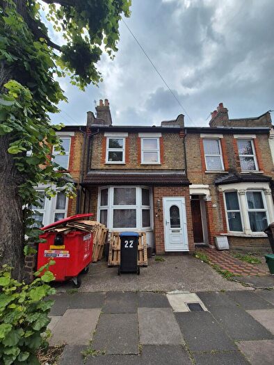 3 Bedroom Terraced House To Rent In Northfield Road, Enfield, EN3
