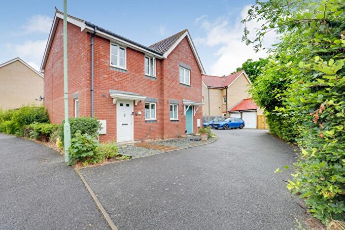 2 Bedroom End Of Terrace House For Sale In Crooked Creek Road, Rendlesham, Woodbridge, IP12