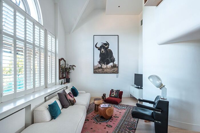 3 Bedroom Flat For Sale In The Lofts, Southfields, SW18
