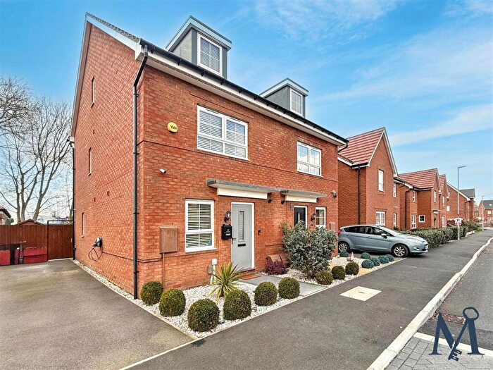 3 Bedroom House For Sale In Percival Way, Hugglescote, Coalville, LE67