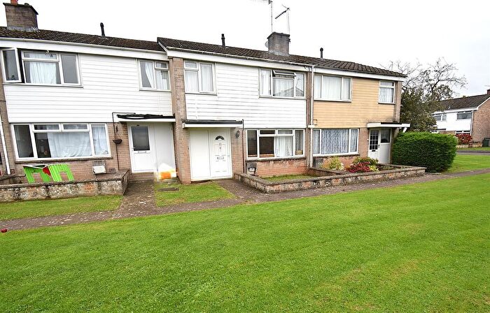 3 Bedroom Property For Sale In Moorfield Road, Backwell, Bristol, BS48