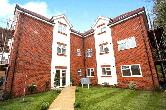 2 Bedroom Flat For Sale In Monument Road, Woking, Surrey, GU21