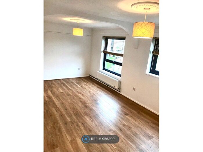 2 Bedroom Flat To Rent In Russet Grove, Norwich, NR4