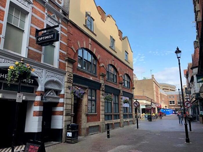 1 Bedroom Flat To Rent In Dychurch Lane, Northampton, NN1