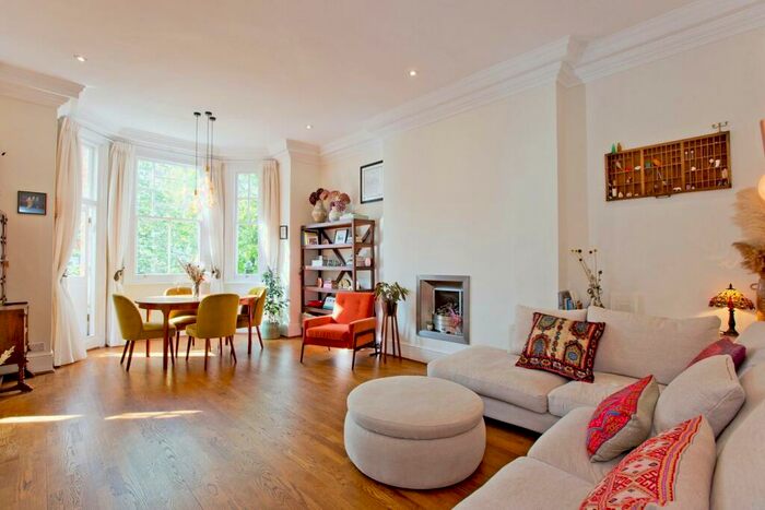 2 Bedroom Apartment To Rent In Chalcot Gardens, Belsize Park, NW3