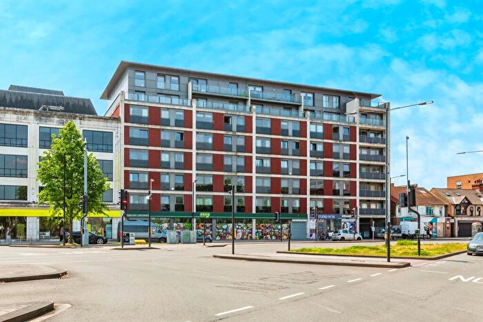 1 Bedroom Flat For Sale In High Street, Slough, SL1