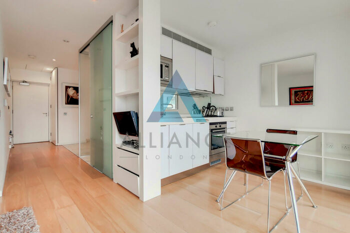 Studio For Sale In Ontario Tower, Fairmont Avenue, Poplar, London, E14