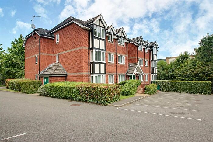 2 Bedroom Flat To Rent In London Road, Hemel Hempstead, HP3