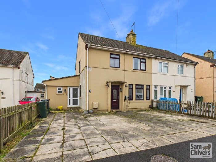 4 Bedroom Semi Detached House For Sale In Glebelands, Westfield, BA3