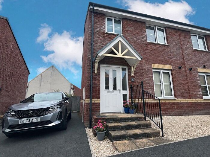 3 Bedroom Semi Detached House For Sale In Cowslip Crescent, Newton Abbot, TQ12