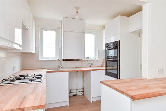 4 Bedroom Detached House For Sale In Telscombe Cliffs Way, Telscombe Cliffs, Peacehaven, East Sussex, BN10