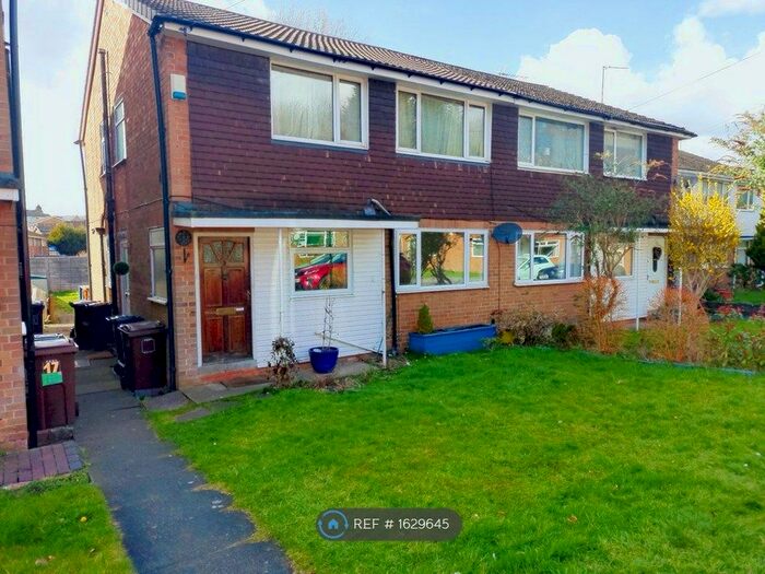 2 Bedroom Maisonette To Rent In Atherstone Close, Shirley, Solihull, B90