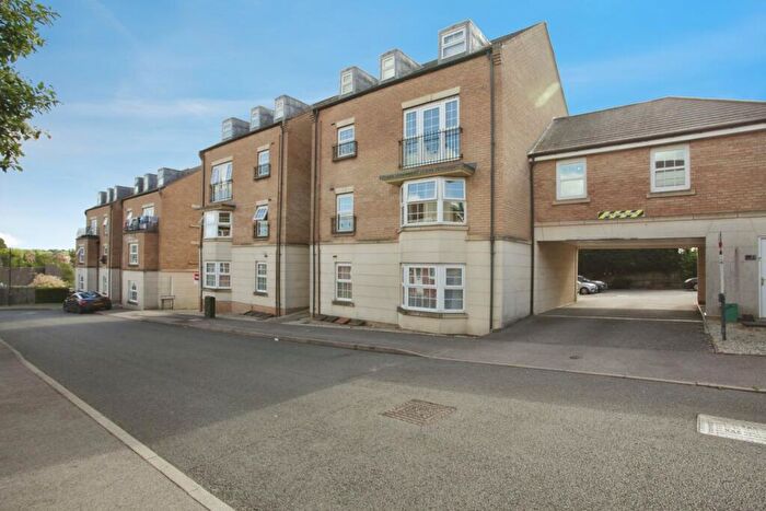 1 Bedroom Flat For Sale In Stowe Drive, Rugby, Warwickshire, CV22