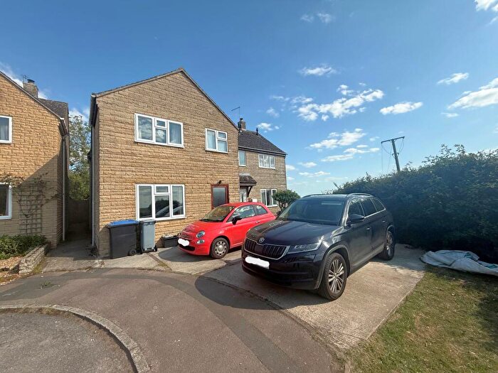 3 Bedroom Semi-Detached House To Rent In Chapel Close, Leafield, Witney, OX29