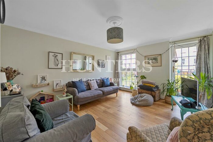 4 Bedroom Maisonette To Rent In Walford Road, London, London, N16