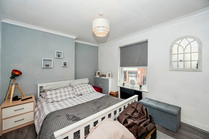 1 Bedroom Flat To Rent In Boundary Road, St. Helens, Merseyside, WA10