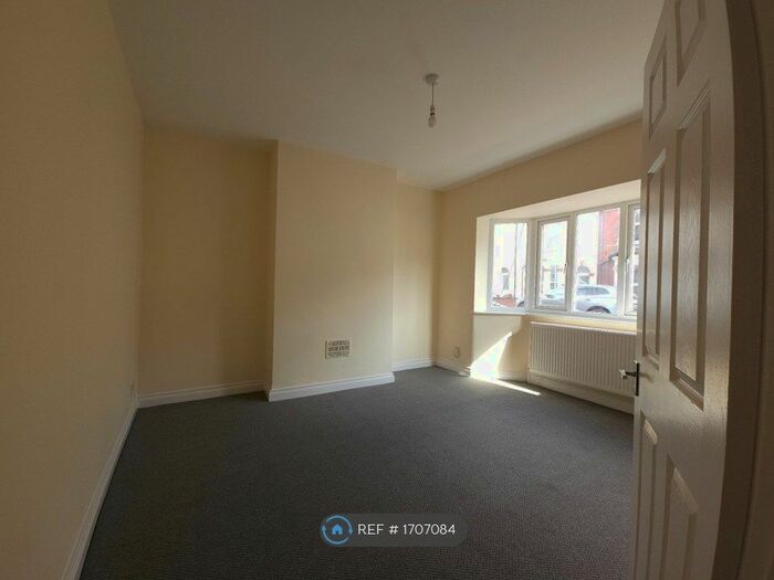 3 Bedroom End Of Terrace House To Rent In Colston Road, Bristol, BS5