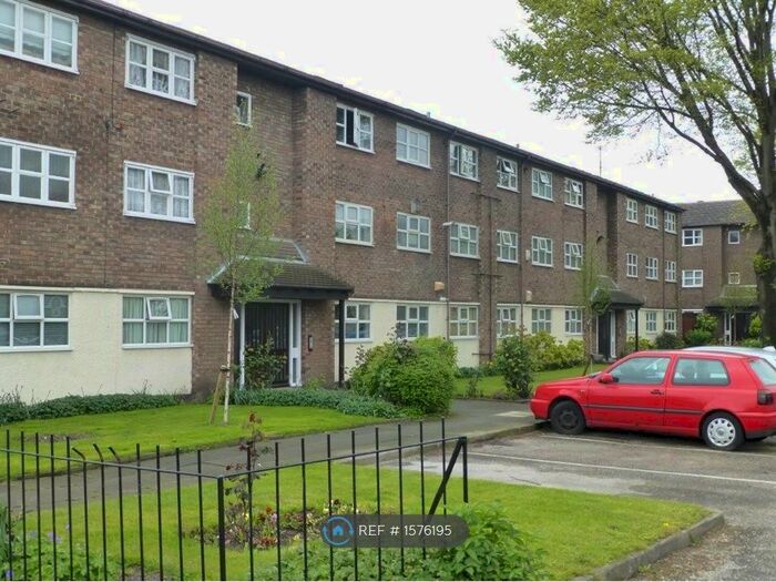 3 Bedroom Flat To Rent In Halidon Court, Bootle, L20
