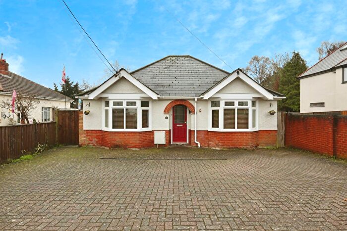 3 Bedroom Detached Bungalow For Sale In Lower Northam Road, Hedge End, Southampton, SO30