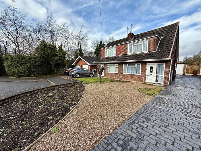 3 Bedroom Semi-Detached House To Rent In Fieldway, Wilford, Nottingham, NG11