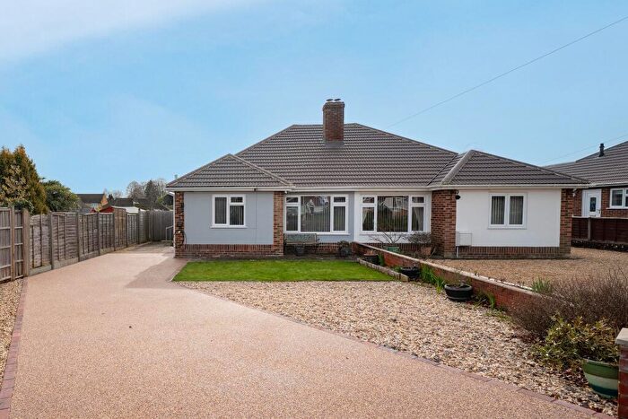 3 Bedroom Bungalow For Sale In Chaucer Avenue, Andover, SP10